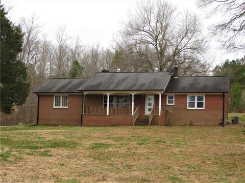 4859 Coltrane St, Trinity, NC 27370 photo 1