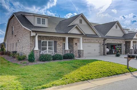 201 Rollingbrook Ct, Clemmons, NC 27012 photo 4