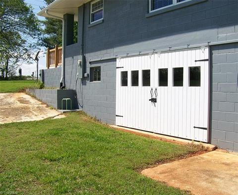 150 Turkey Ford Rd, Dobson, NC 27017 photo 3
