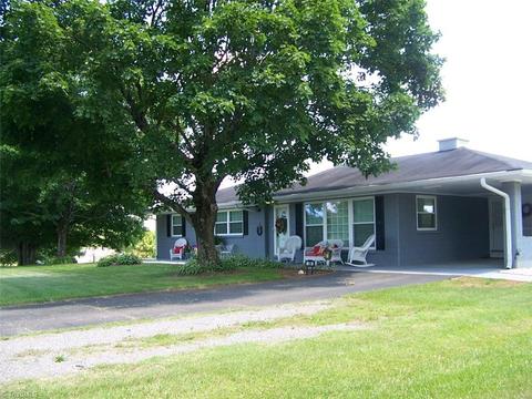 150 Turkey Ford Rd, Dobson, NC 27017 photo 2
