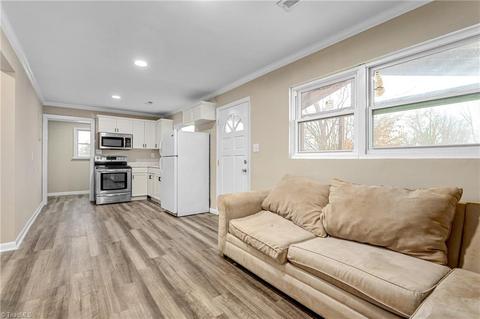 220 Jay Pl, High Point, NC 27263 photo 9
