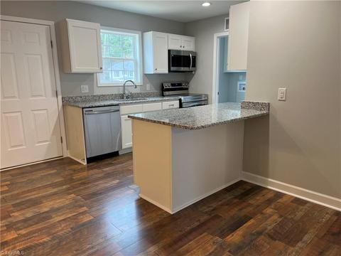 1102 Garrison St, High Point, NC 27260 photo 4