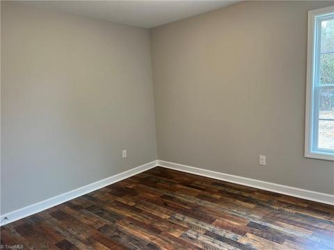 1102 Garrison St, High Point, NC 27260 photo 9