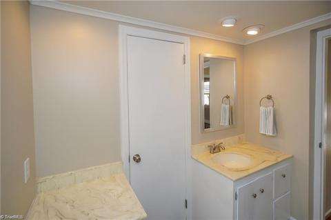 511 Florham Dr, High Point, NC 27262 photo 28
