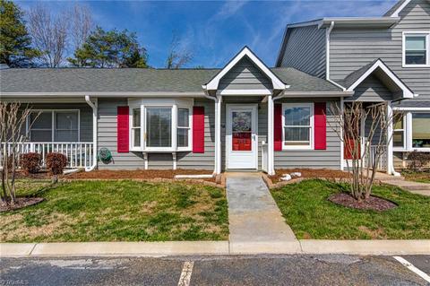 3139 Windchase Ct, High Point, NC 27265 photo 2
