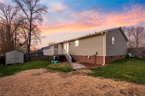 2107 Arbrook Ln, High Point, NC 27265 photo 5