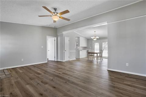 2107 Arbrook Ln, High Point, NC 27265 photo 13