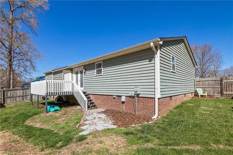 2107 Arbrook Ln, High Point, NC 27265 photo 37