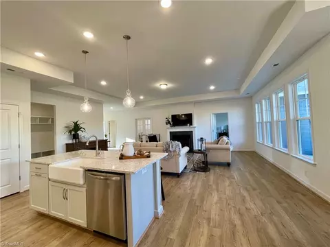 Kitchen - 321 Mountain Maple Dr, King, NC 27021 photo 5 of 7
