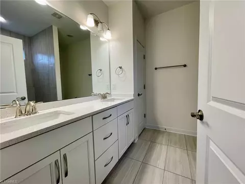 Bath - 321 Mountain Maple Dr, King, NC 27021 photo 4 of 7