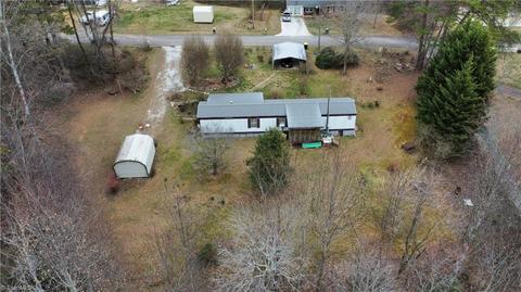 342 Lanecrest Dr, Cana, VA 24317 photo 3