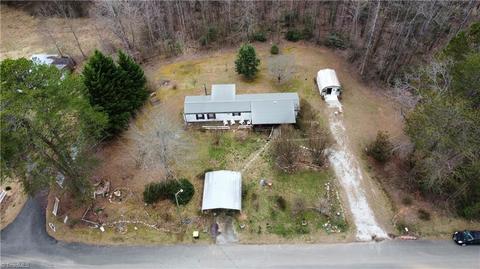 342 Lanecrest Dr, Cana, VA 24317 photo 2