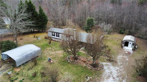 342 Lanecrest Dr, Cana, VA 24317 photo 4