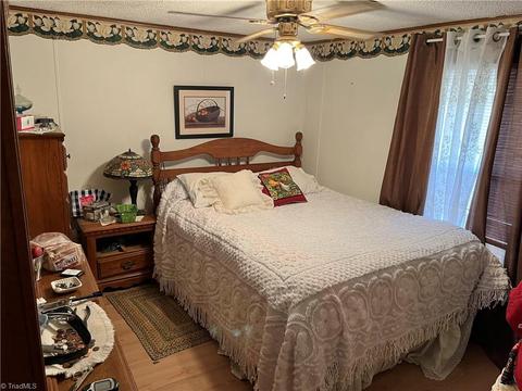 342 Lanecrest Dr, Cana, VA 24317 photo 9