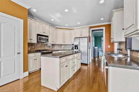 2416 Wildcrest Ct, High Point, NC 27265 photo 11