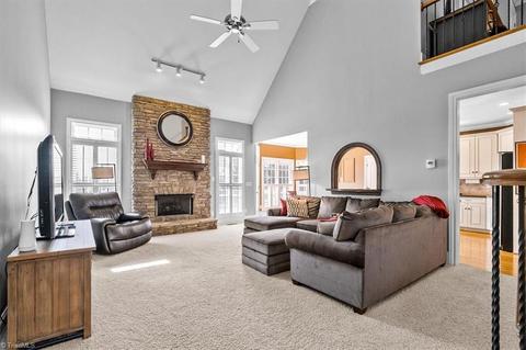 2416 Wildcrest Ct, High Point, NC 27265 photo 8