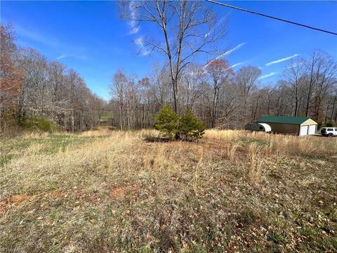 545 Lowe Rd, Madison, NC 27025 photo 8