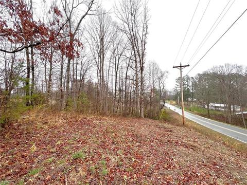 579 Lowe Rd, Madison, NC 27025 photo 23