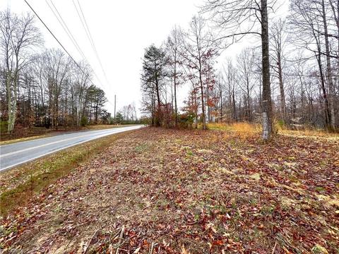 579 Lowe Rd, Madison, NC 27025 photo 24