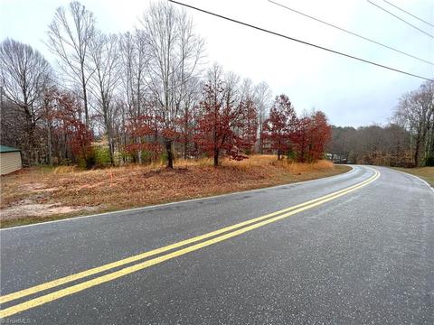 579 Lowe Rd, Madison, NC 27025 photo 29