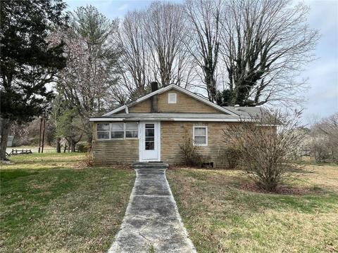 125 E Walker Rd, Elkin, NC 28621 photo 6