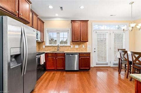 745 Common Dr, High Point, NC 27265 photo 10