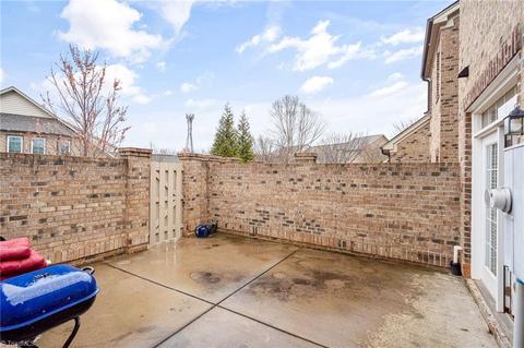 745 Common Dr, High Point, NC 27265 photo 27