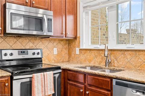 745 Common Dr, High Point, NC 27265 photo 11