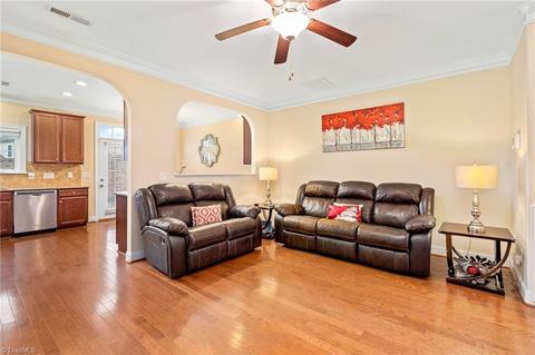 745 Common Dr, High Point, NC 27265 photo 9