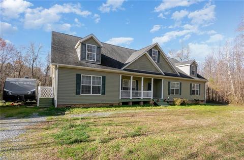 7734 Doe Run Trl, Staley, NC 27355 photo 3