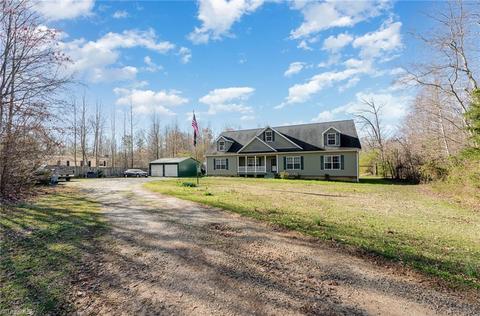 7734 Doe Run Trl, Staley, NC 27355 photo 4