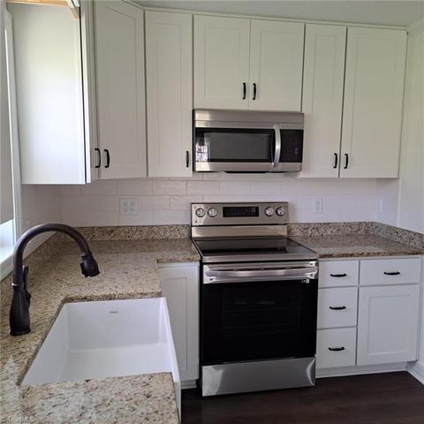 998 Nottingham Rd, High Point, NC 27262 photo 10