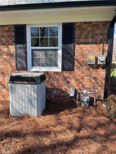 998 Nottingham Rd, High Point, NC 27262 photo 36