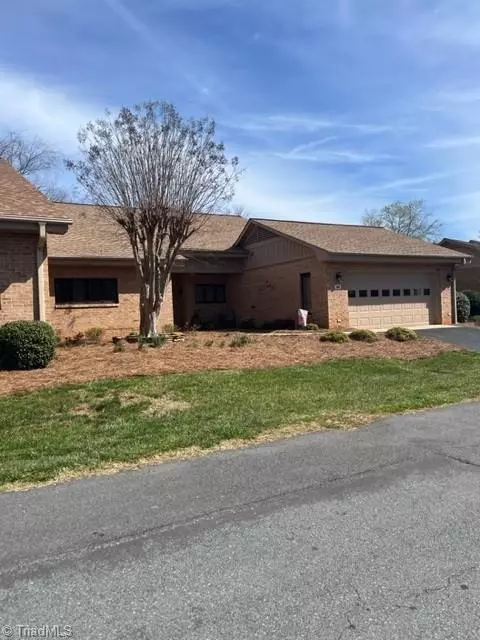 141 Oleander Dr, Bermuda Run, NC 27006