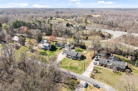 46 Windsor Rd, Thomasville, NC 27360 photo 31