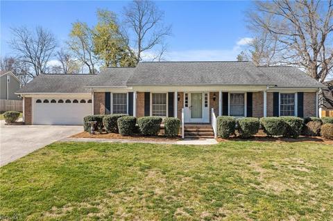 46 Windsor Rd, Thomasville, NC 27360 photo 2
