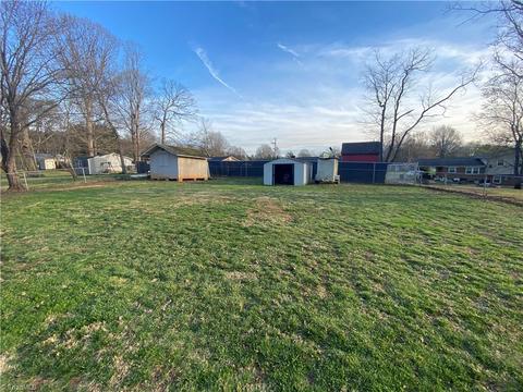 116 Cascade Ct, King, NC 27021 photo 9
