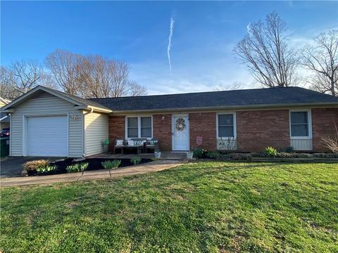116 Cascade Ct, King, NC 27021 photo 4