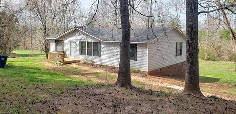 4730 Poplar Ridge Rd, Trinity, NC 27370 photo 2