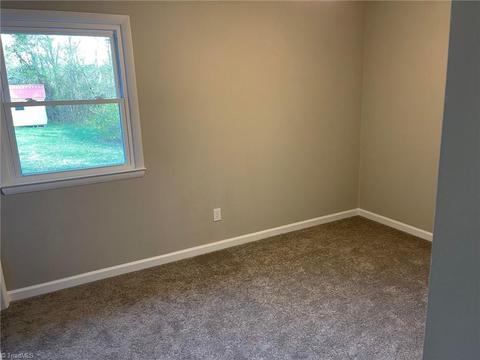 1110 Hickory Tree Ln, King, NC 27021 photo 13