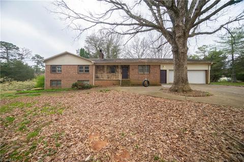 113 Bethany Rd, Statesville, NC 28625