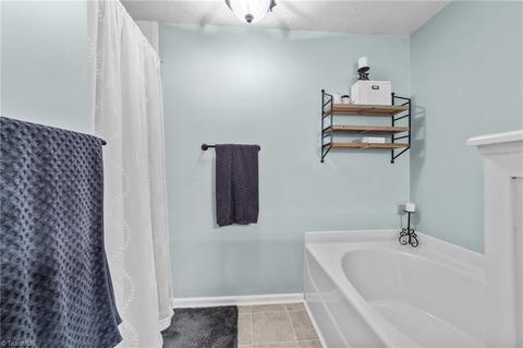 2960 Eagle Pointe Dr, High Point, NC 27265 photo 25