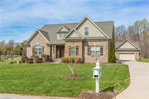 7096 English Pride Dr, Trinity, NC 27370 photo 1