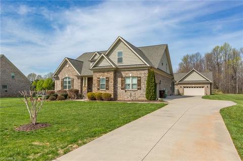 7096 English Pride Dr, Trinity, NC 27370 photo 2