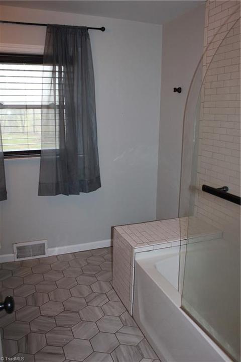 1137 Crescent Dr, King, NC 27021 photo 26
