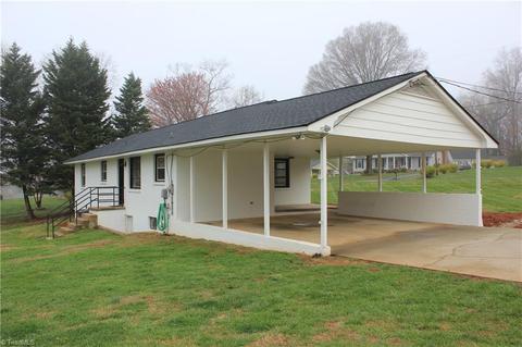 1137 Crescent Dr, King, NC 27021 photo 7