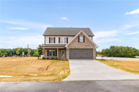 111 Salter Path, Lexington, NC 27295