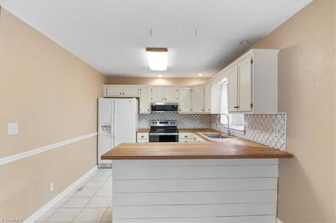 2903 Hunt Ridge Ct, Trinity, NC 27370 photo 12