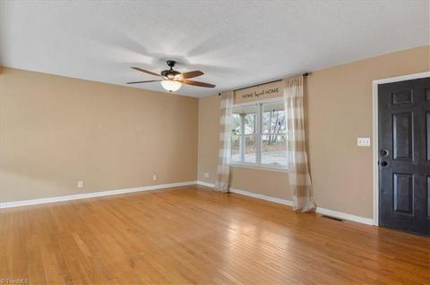 2903 Hunt Ridge Ct, Trinity, NC 27370 photo 8