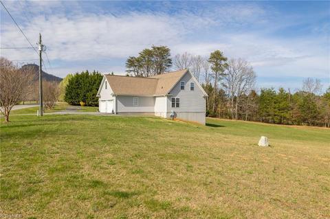 447 Culler Rd, Pinnacle, NC 27043 photo 35